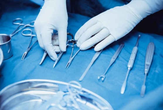 xeirourgikes epemvaseis